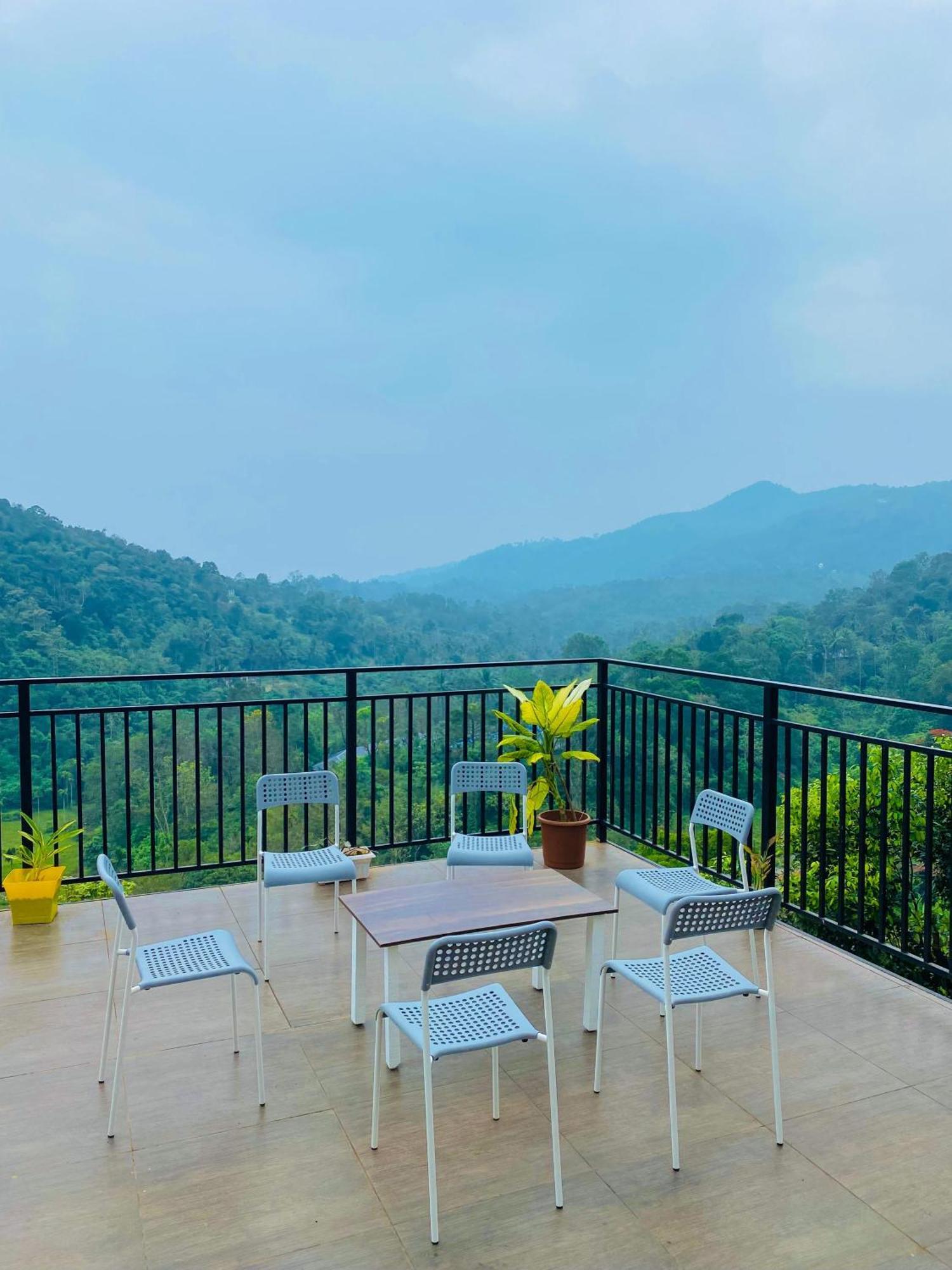Misty Hideout Bed and Breakfast Kakkadampoyil Εξωτερικό φωτογραφία