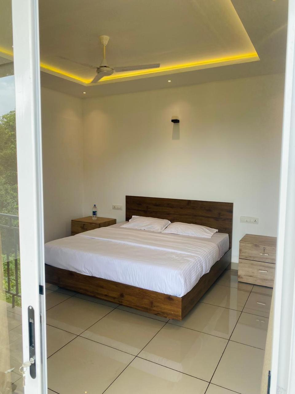Misty Hideout Bed and Breakfast Kakkadampoyil Εξωτερικό φωτογραφία